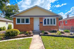 Photo of 14039 S Claire Boulevard Robbins IL 60472