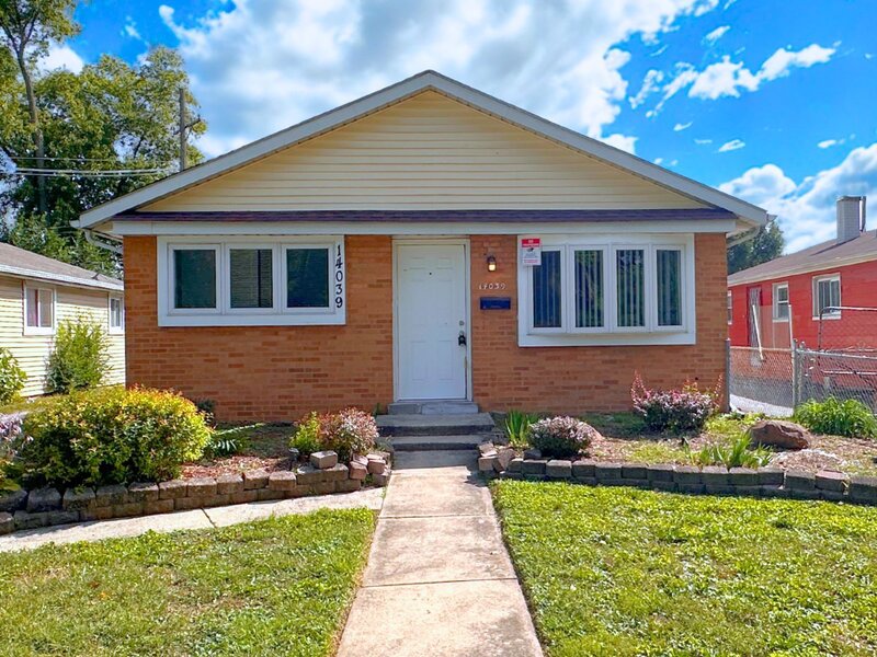 14039 S Claire Boulevard Robbins IL 60472