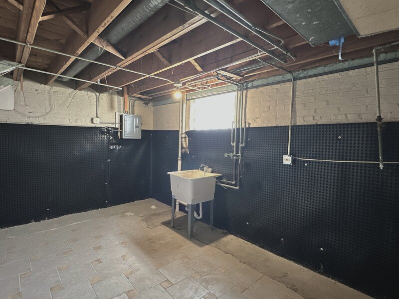 16417 School Street South Holland IL 60473