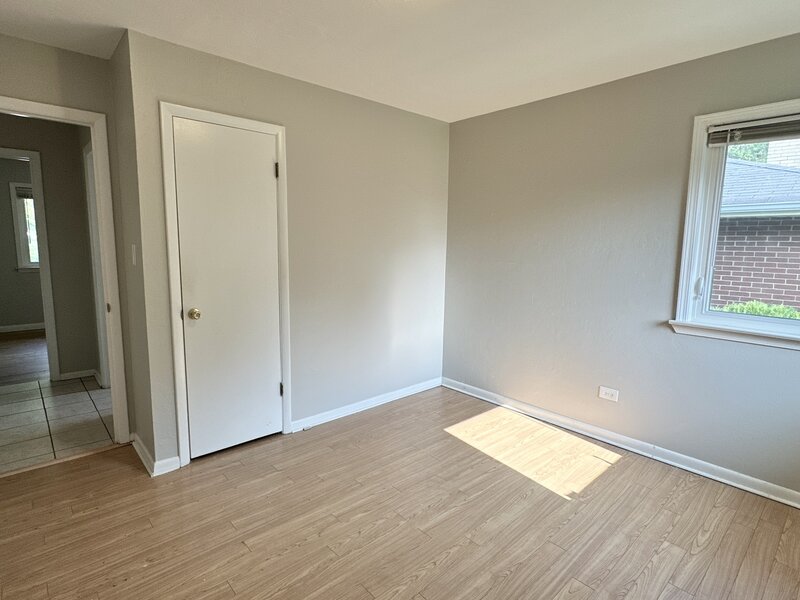 16417 School Street South Holland IL 60473