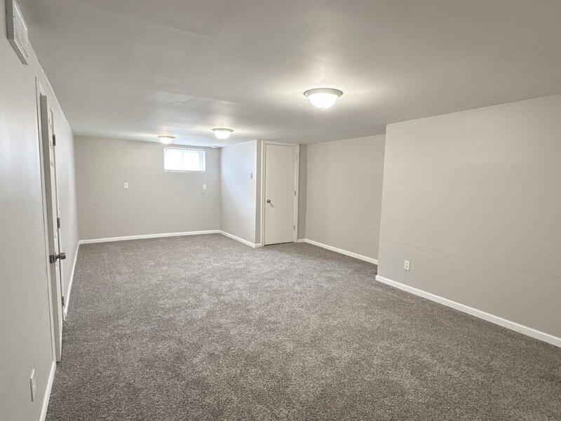 16417 School Street South Holland IL 60473
