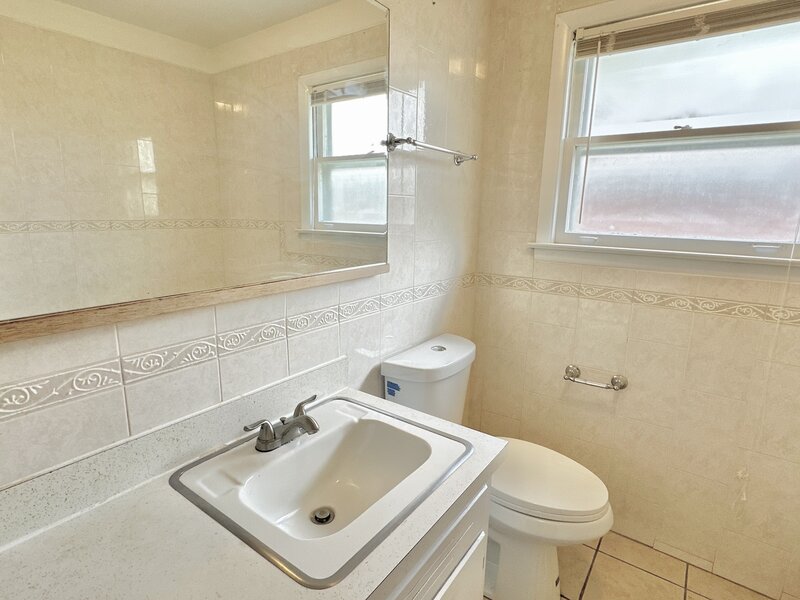 16417 School Street South Holland IL 60473