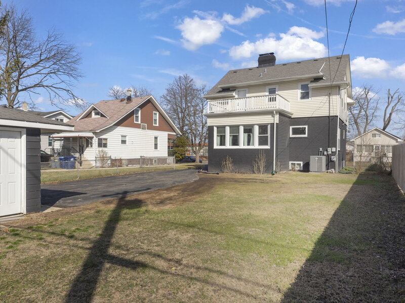 1918 S 9th Avenue Maywood IL 60153