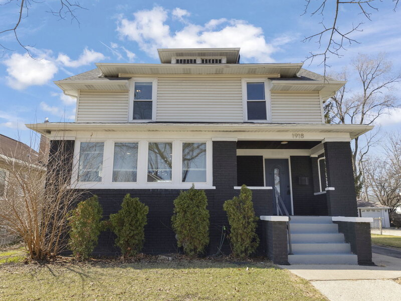 1918 S 9th Avenue Maywood IL 60153
