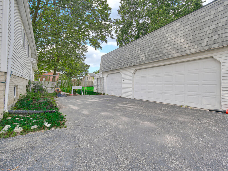8622 W 90th Place Hickory Hills IL 60457