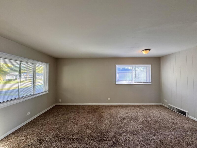 15326 Dorchester Avenue Dolton IL 60419