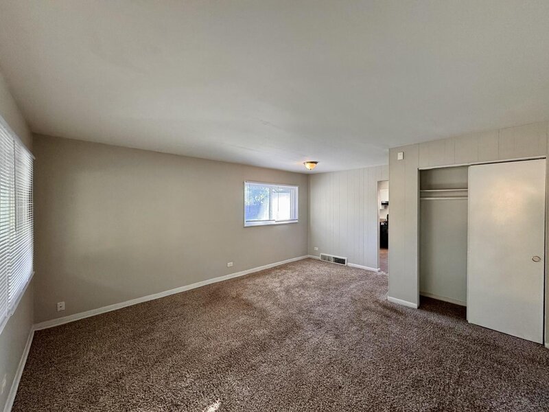 15326 Dorchester Avenue Dolton IL 60419