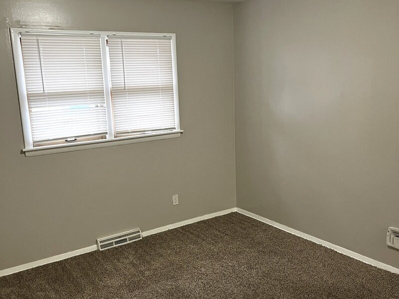 15439 Elm Street South Holland IL 60473