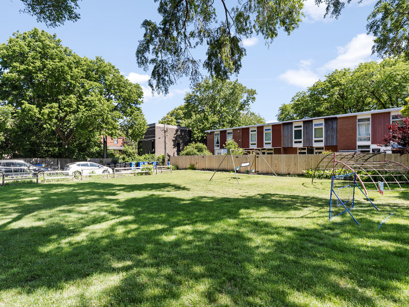 4753 S Woodlawn Avenue Chicago IL 60615