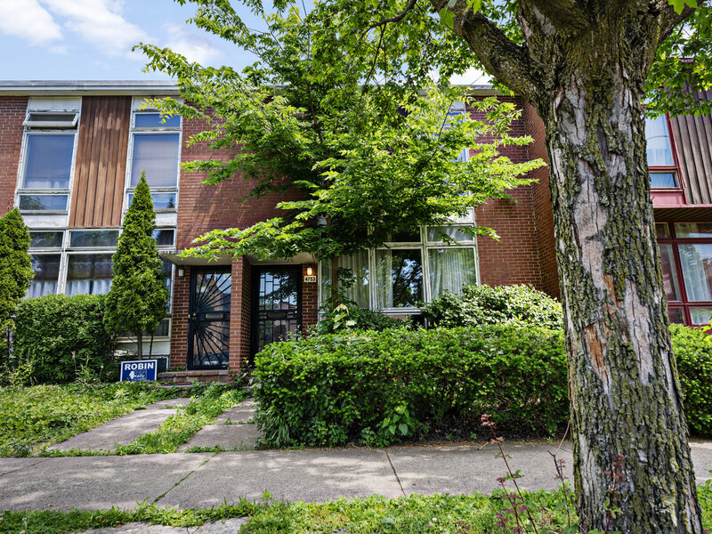 4753 S Woodlawn Avenue Chicago IL 60615