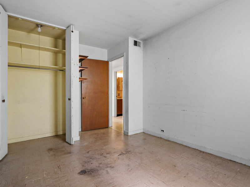 4753 S Woodlawn Avenue Chicago IL 60615