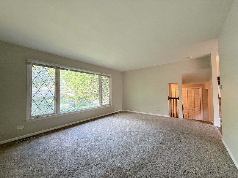 1122 W Iowa Street Glenwood IL 60425