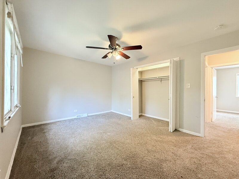 1122 W Iowa Street Glenwood IL 60425