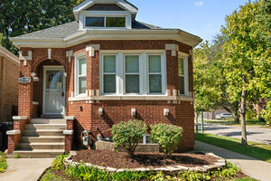 Photo of 9400 S Charles Street Chicago IL 60643
