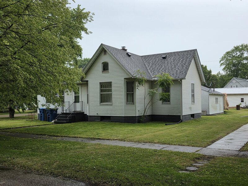 102 N Central Avenue Ladd IL 61329