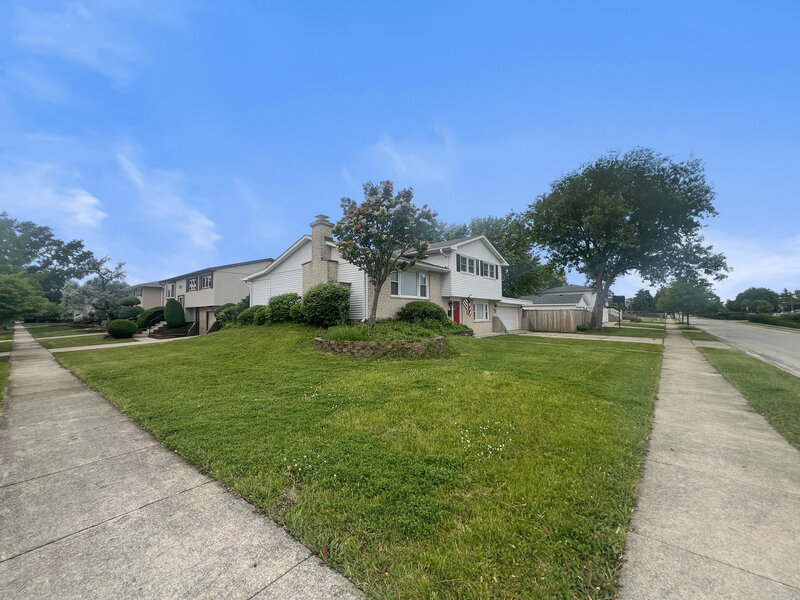 16230 76th Avenue Tinley Park IL 60477
