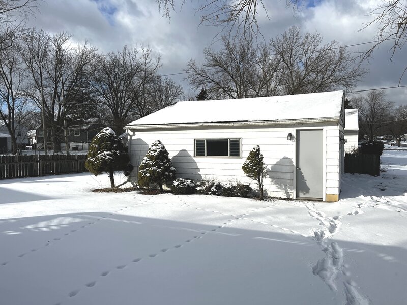 335 E Mulberry Drive Glenwood IL 60425