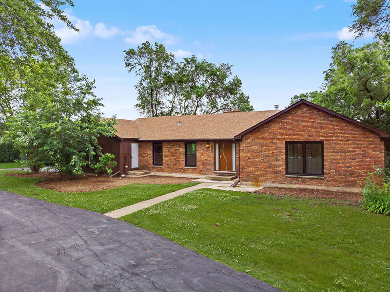 15 Turning Shore Drive South Barrington IL 60010