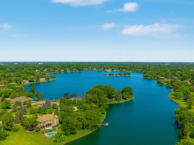 15 Turning Shore Drive South Barrington IL 60010
