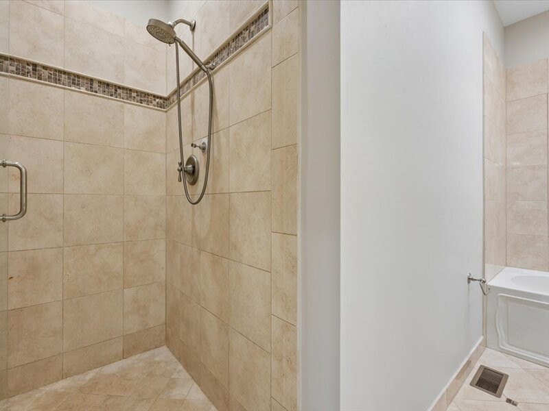 3006 W Newport Avenue Chicago IL 60618