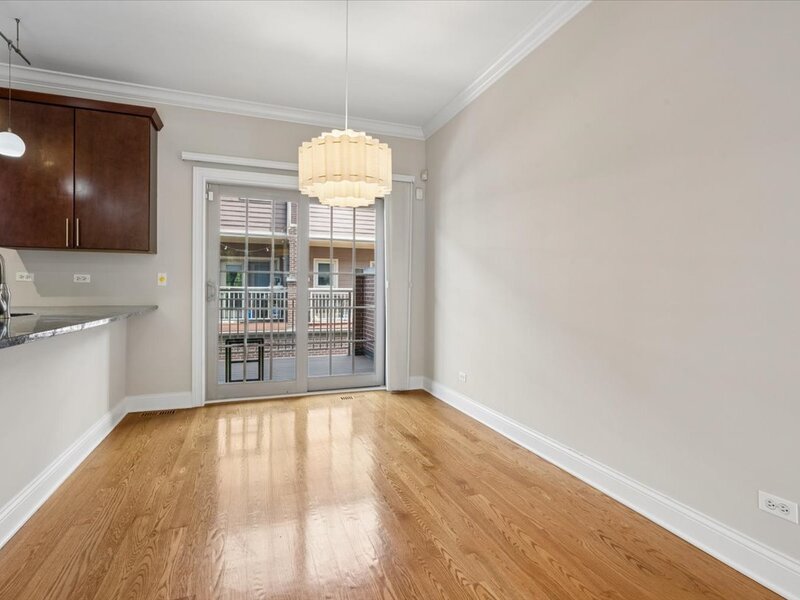 3006 W Newport Avenue Chicago IL 60618