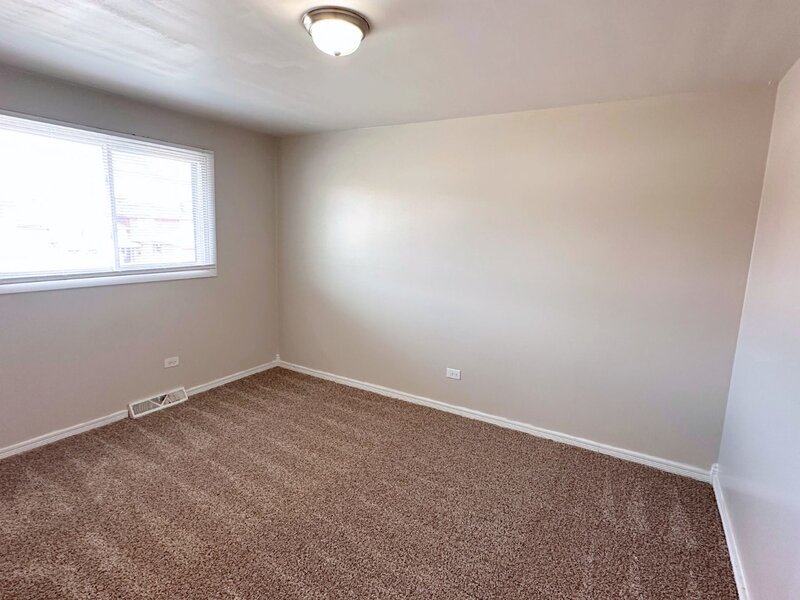 1325 E 168th Place South Holland IL 60473