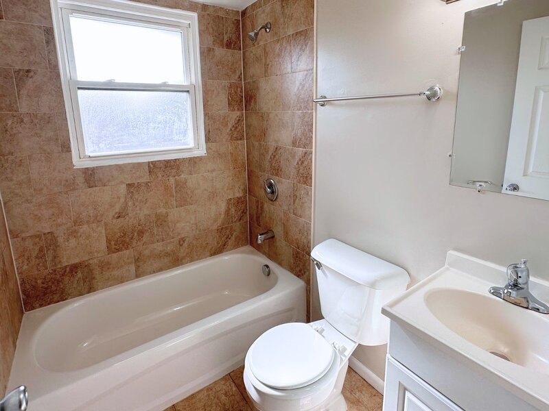 1325 E 168th Place South Holland IL 60473