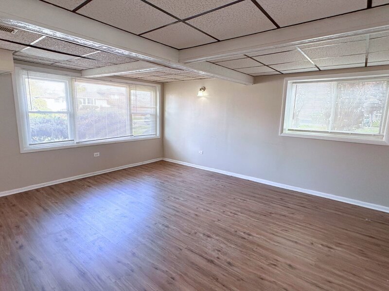 1325 E 168th Place South Holland IL 60473
