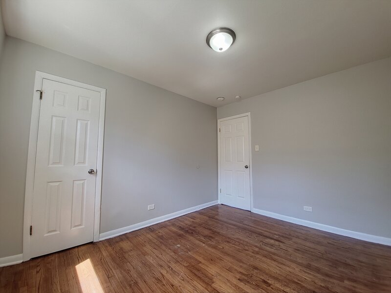 14724 Michigan Avenue Dolton IL 60419