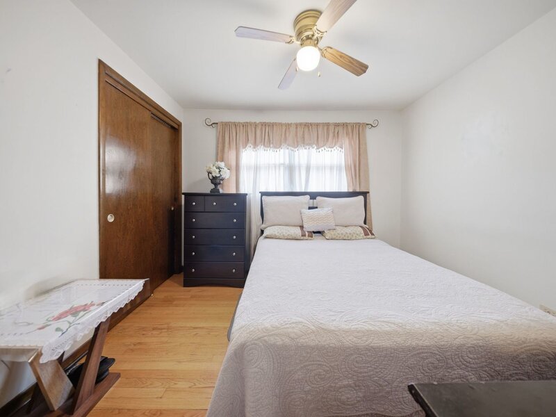 558 Manistee Avenue Calumet City IL 60409