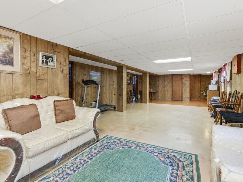 558 Manistee Avenue Calumet City IL 60409