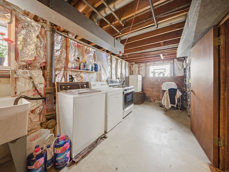 558 Manistee Avenue Calumet City IL 60409