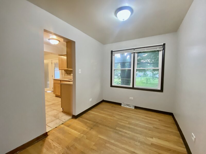 16428 Wabash Avenue South Holland IL 60473