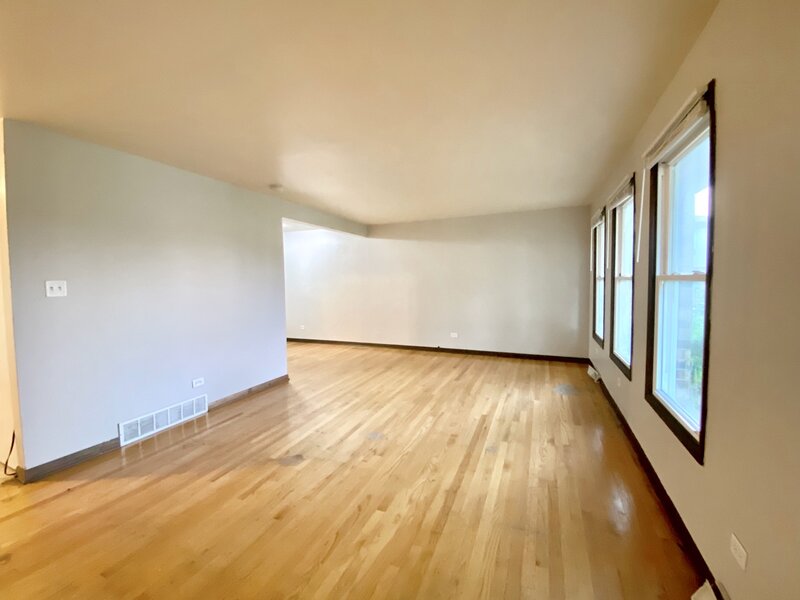 16428 Wabash Avenue South Holland IL 60473