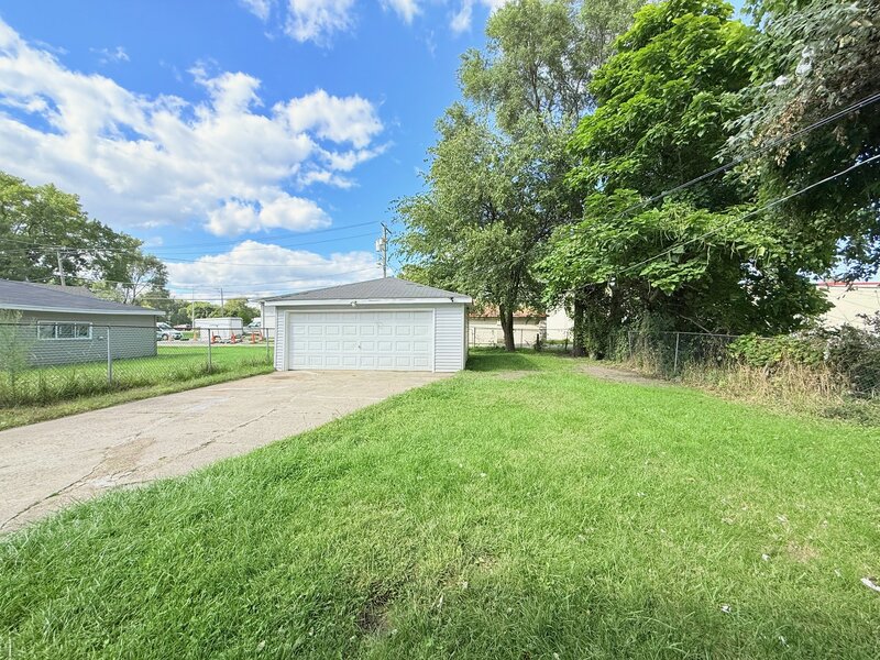 826 Williams Street Calumet City IL 60409