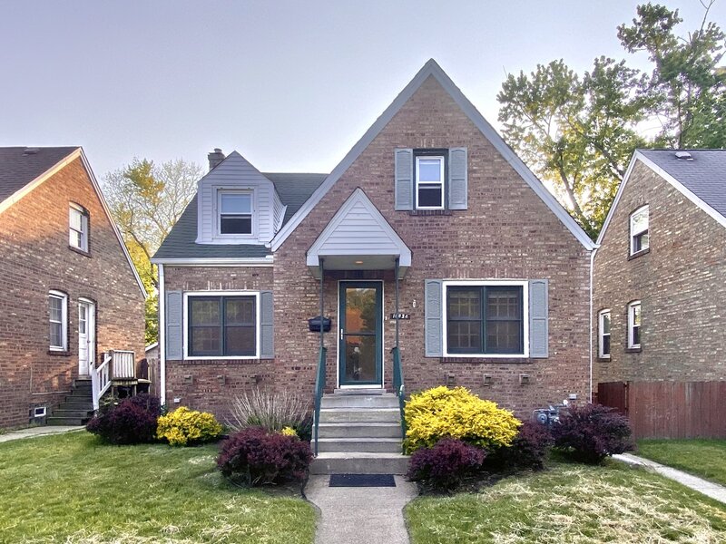 18034 Ridgewood Avenue Lansing IL 60438