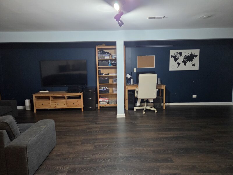 1907 W Golf Road Mount Prospect IL 60056
