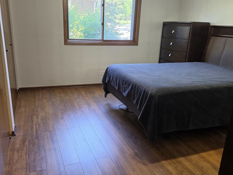 1907 W Golf Road Mount Prospect IL 60056