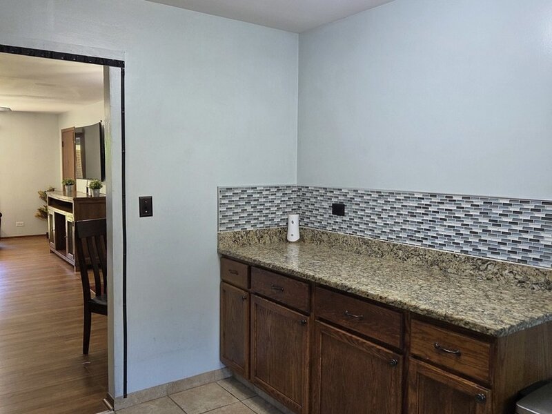 1907 W Golf Road Mount Prospect IL 60056