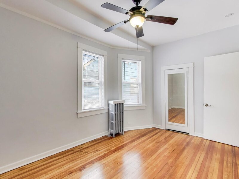 1638 Oakwood Avenue Des Plaines IL 60016