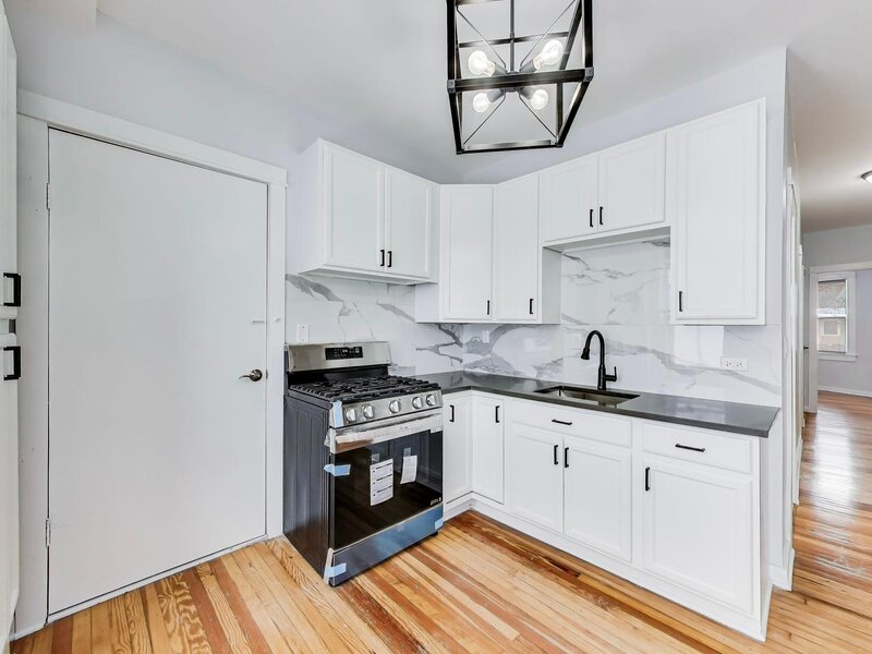 1638 Oakwood Avenue Des Plaines IL 60016