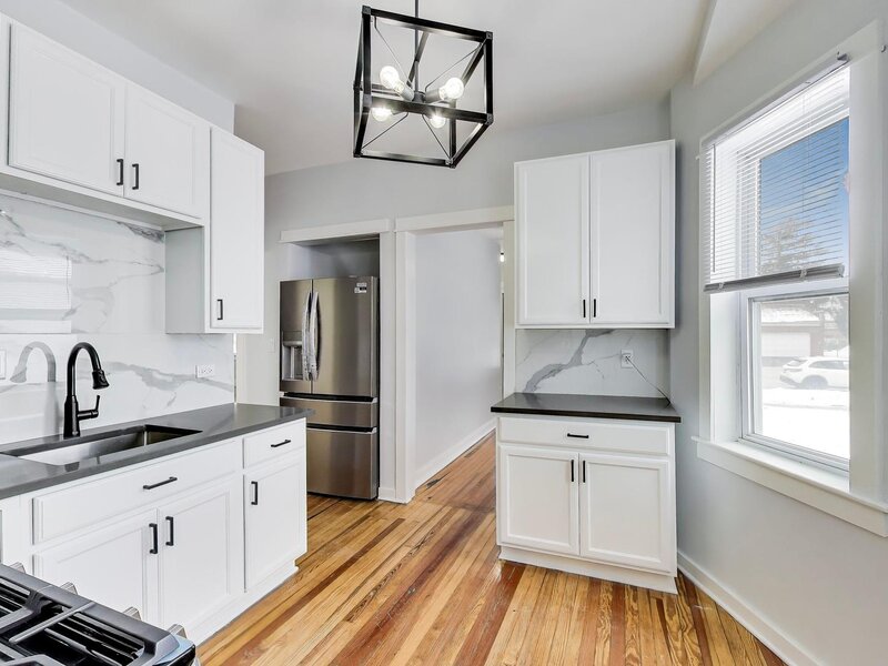1638 Oakwood Avenue Des Plaines IL 60016