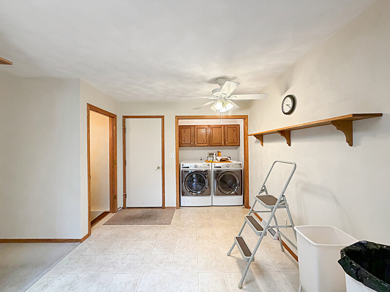 1909 Comanche Court Freeport IL 61032