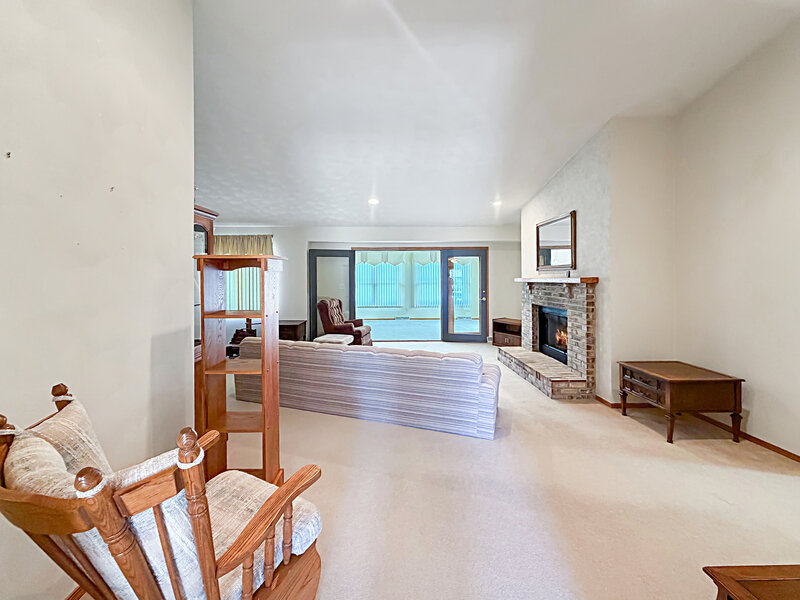 1909 Comanche Court Freeport IL 61032