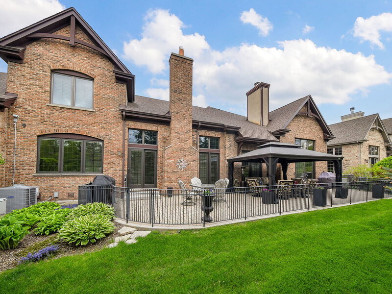 2009 Mackenzie Place Wheaton IL 60187