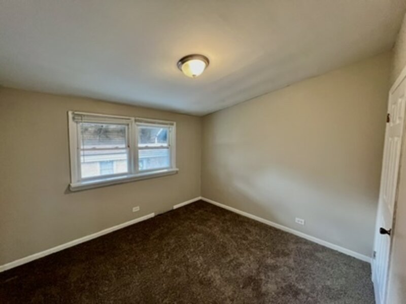 606 E 164th Place South Holland IL 60473