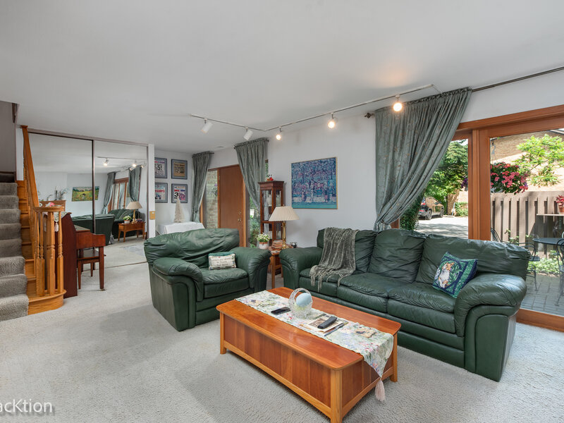 5917 Oakwood Drive Lisle IL 60532