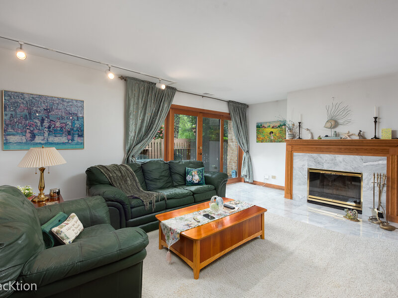 5917 Oakwood Drive Lisle IL 60532