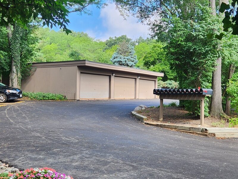 5917 Oakwood Drive Lisle IL 60532