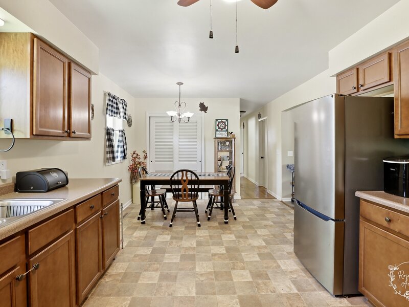 2205 W Hickory Street Kankakee IL 60901